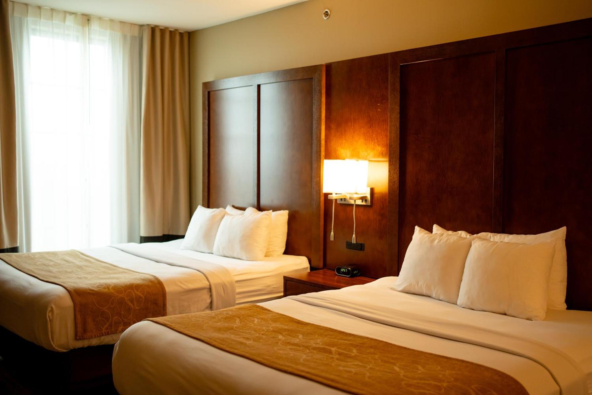 Comfort Suites University Брукингс Экстерьер фото