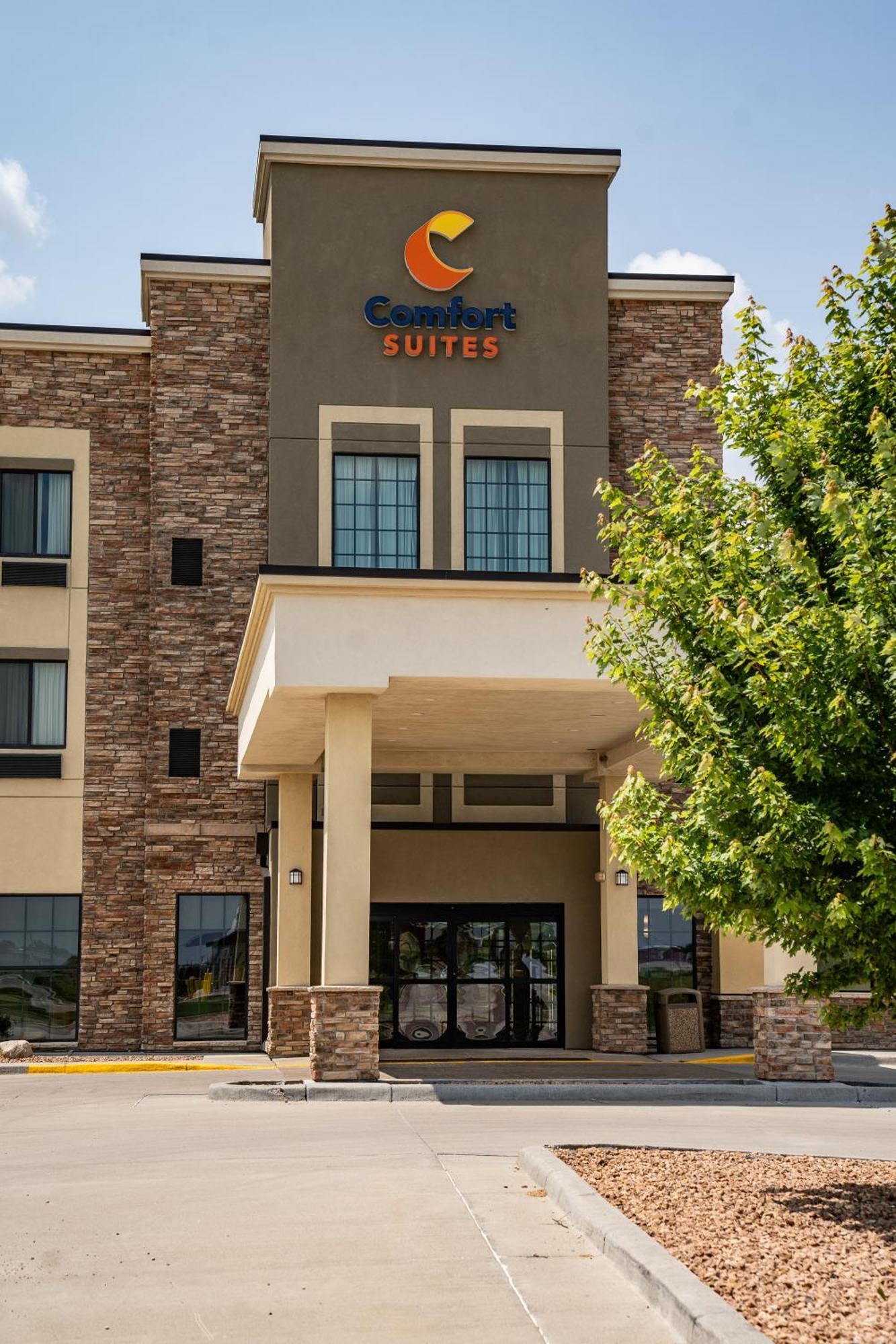 Comfort Suites University Брукингс Экстерьер фото