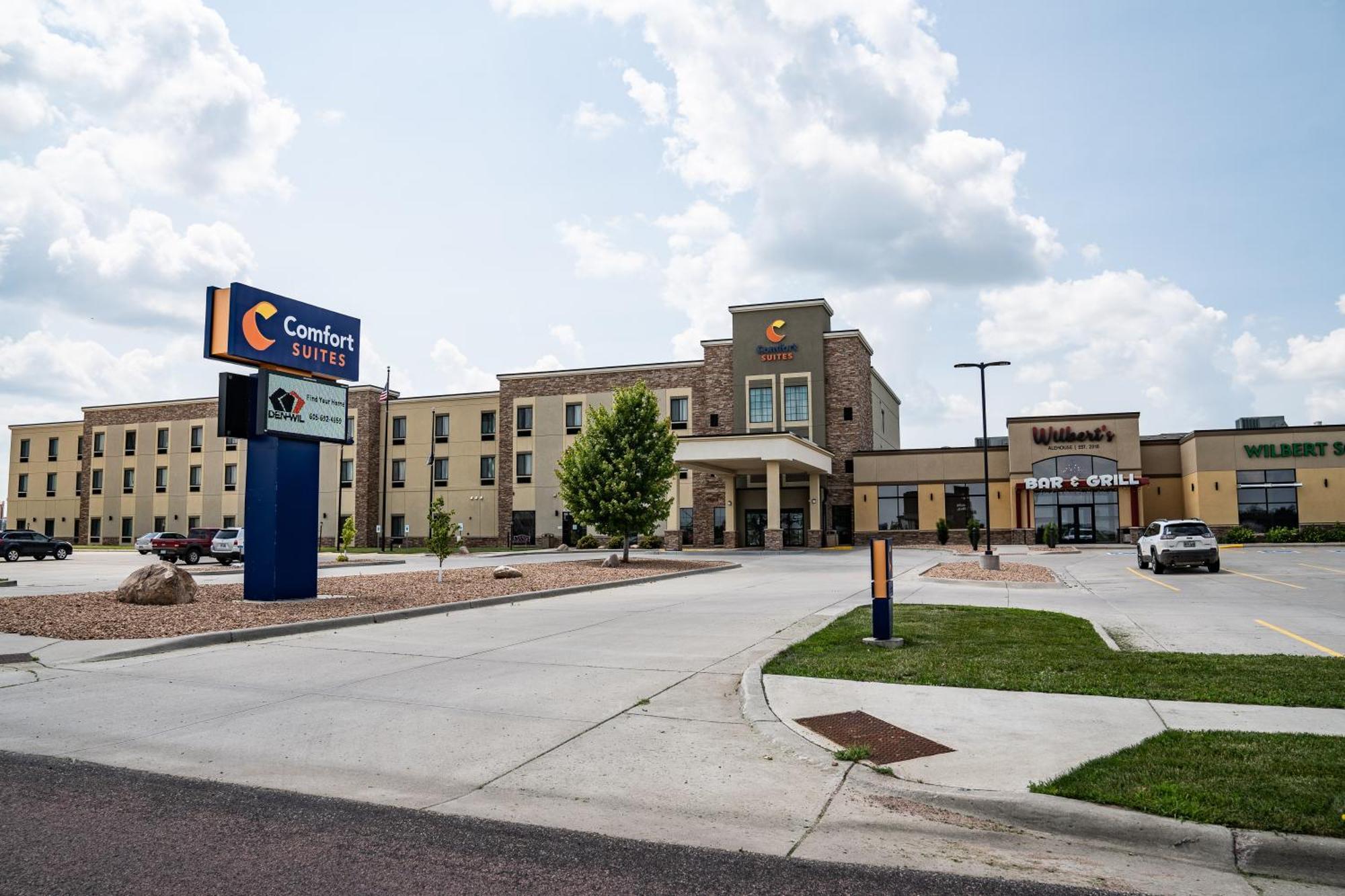 Comfort Suites University Брукингс Экстерьер фото