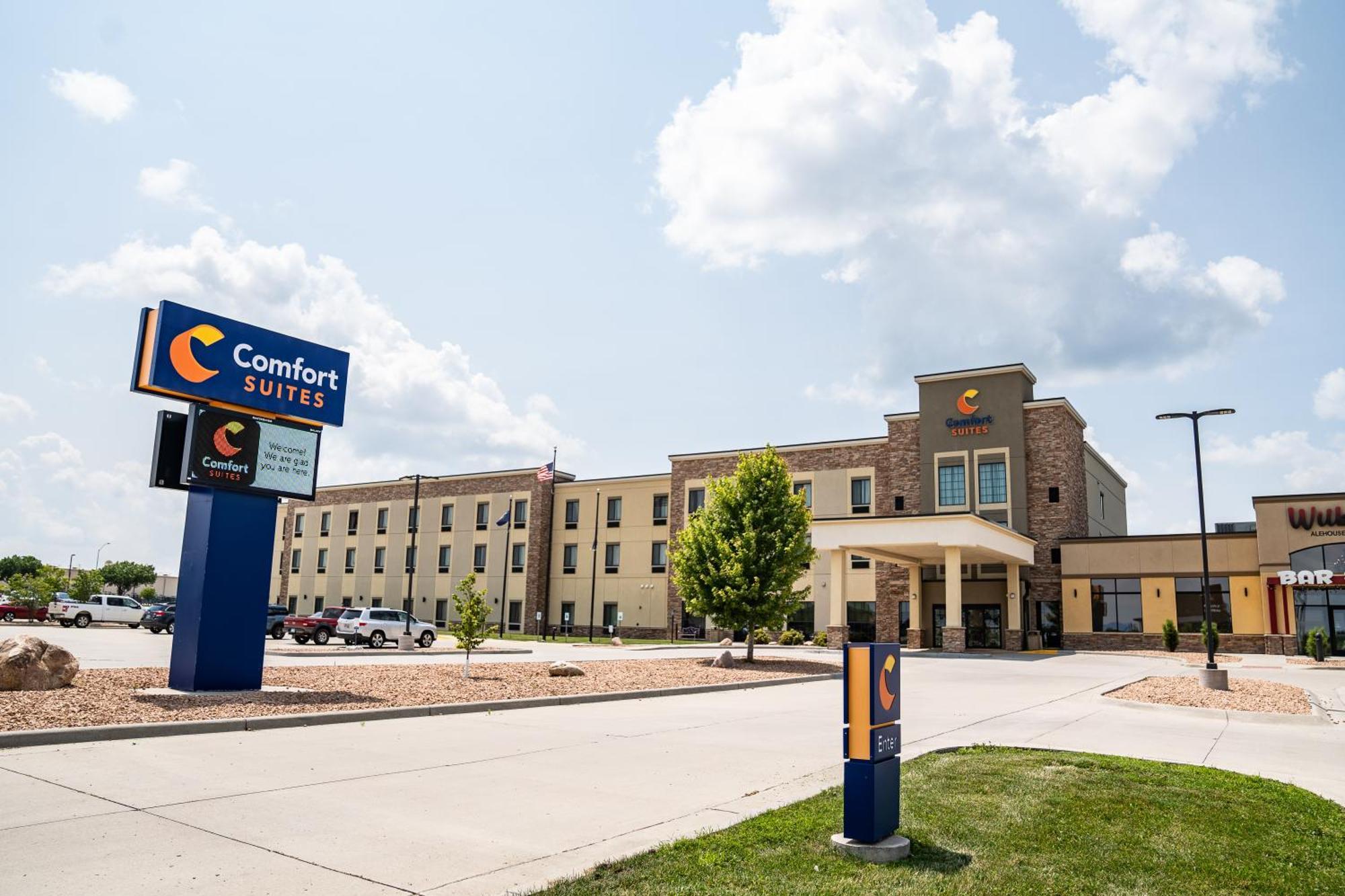 Comfort Suites University Брукингс Экстерьер фото