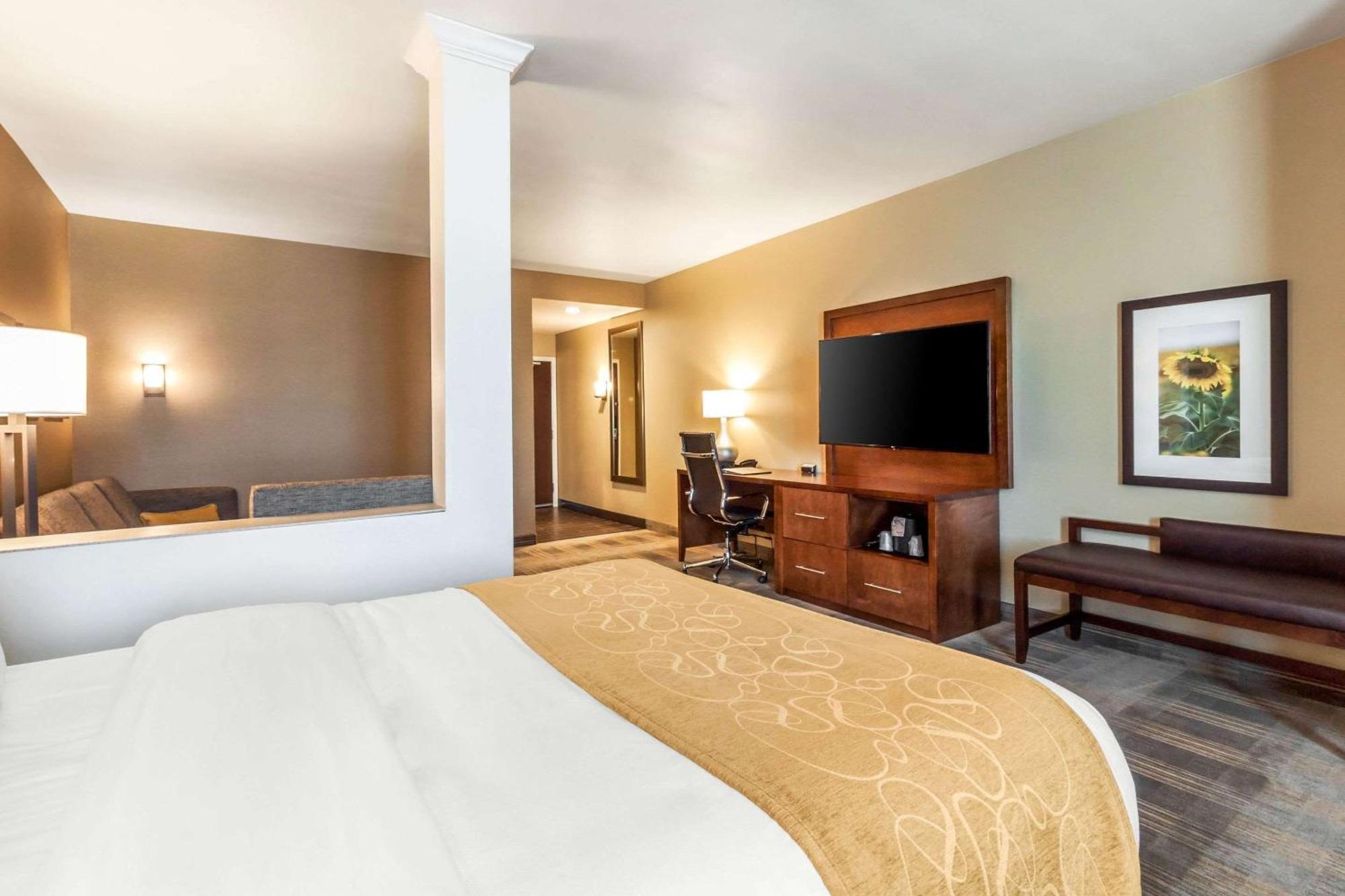 Comfort Suites University Брукингс Экстерьер фото