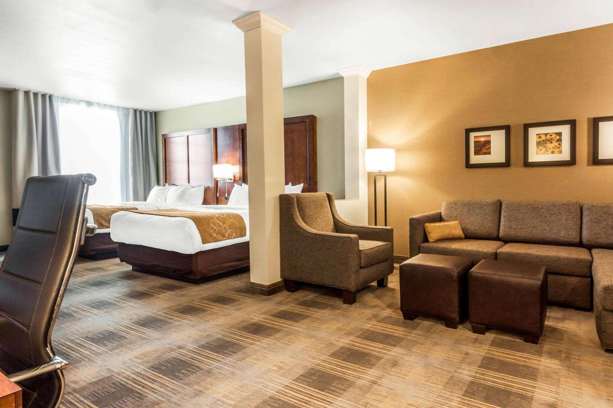 Comfort Suites University Брукингс Экстерьер фото