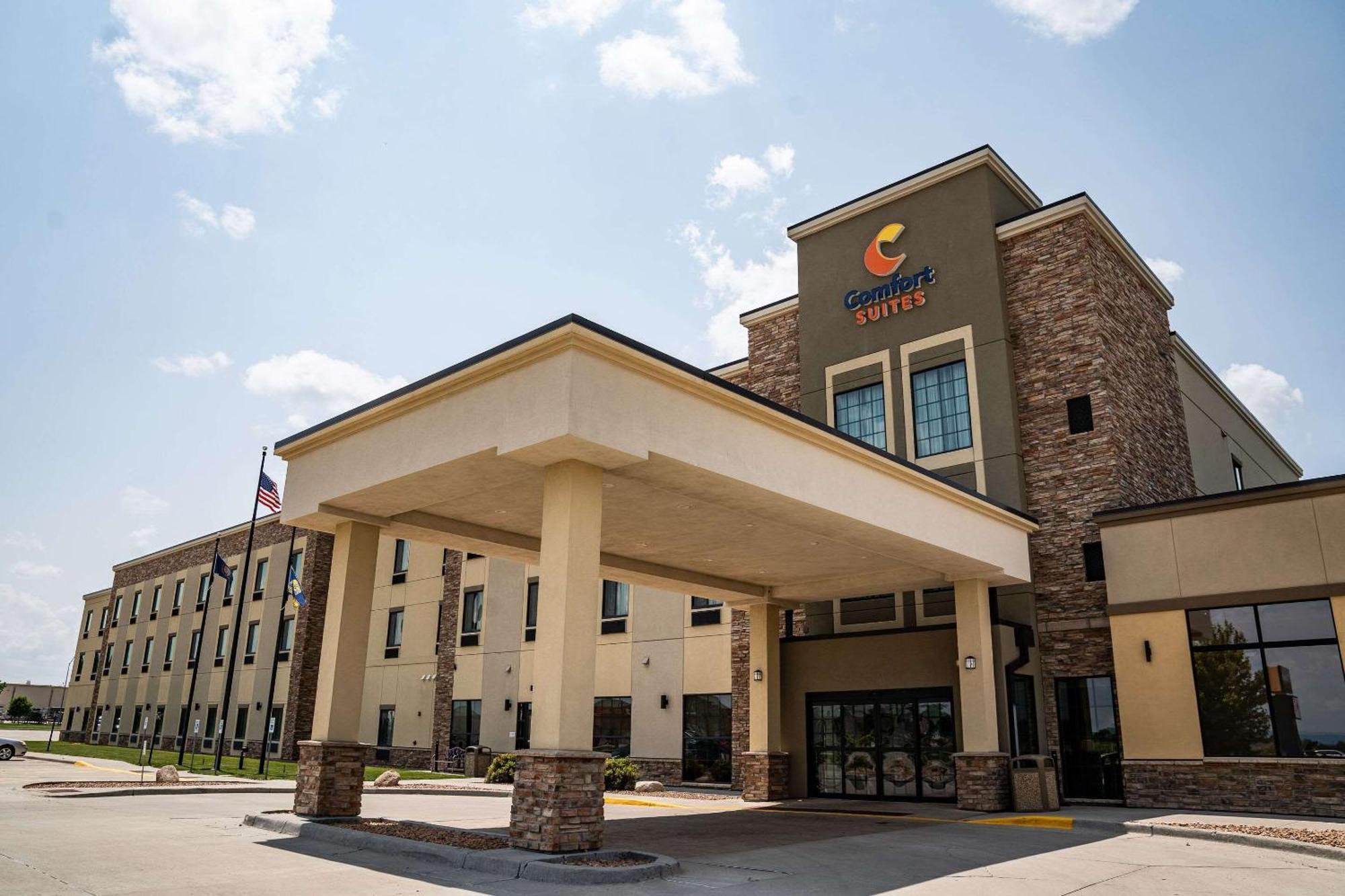 Comfort Suites University Брукингс Экстерьер фото